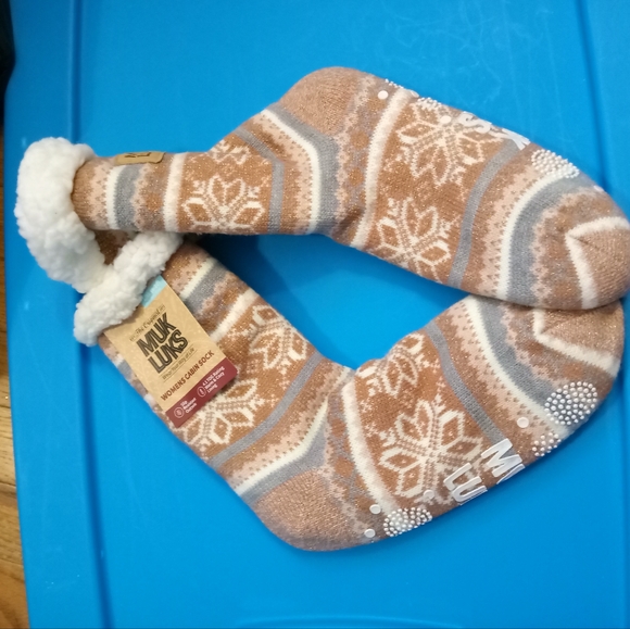 NEW WITH TAGS Muk Luks women's cabin socks size 8-10 - Picture 6 of 6
